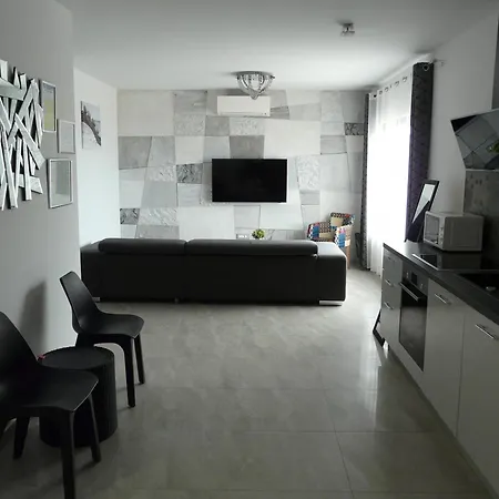 City1 Apartment