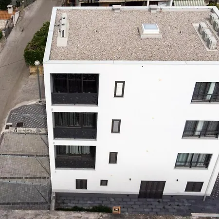 Apartment City1 *